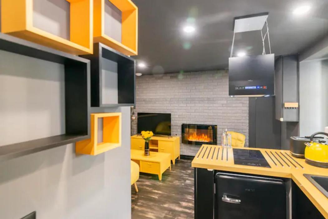 Black & Y'Hello T2 : Wifi/Parking/ 5' Centre-Ville Angouleme Exterior photo