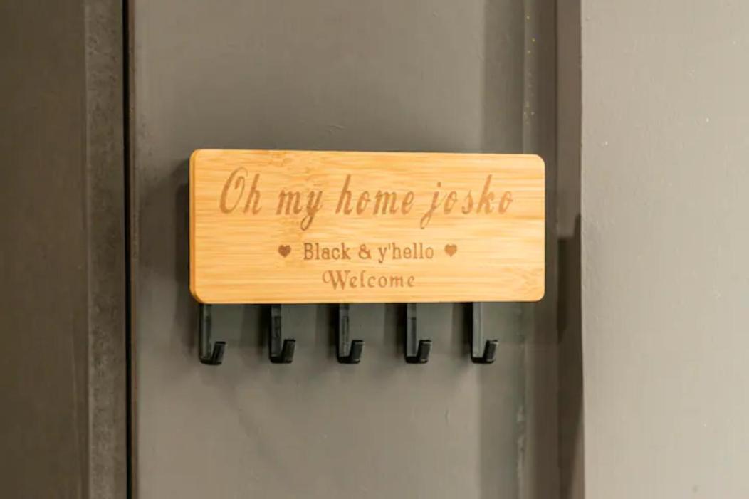 Black & Y'Hello T2 : Wifi/Parking/ 5' Centre-Ville Angouleme Exterior photo